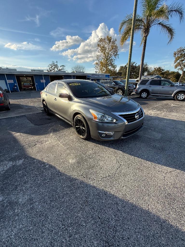 2015 Nissan Altima Base's photo
