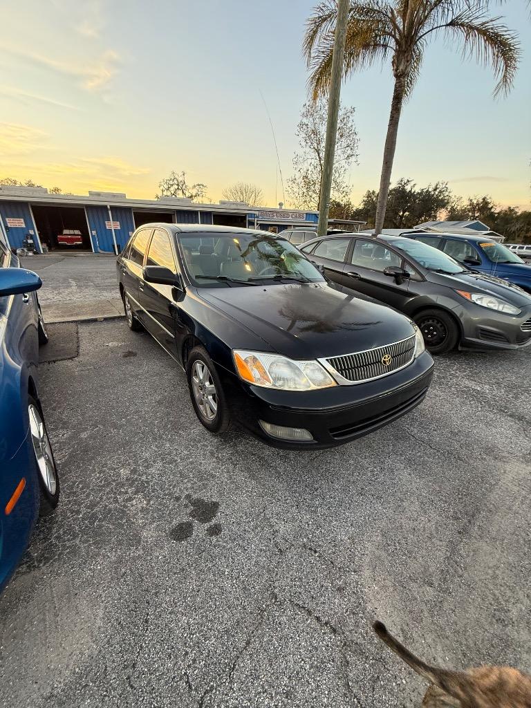 2000 Toyota Avalon XL