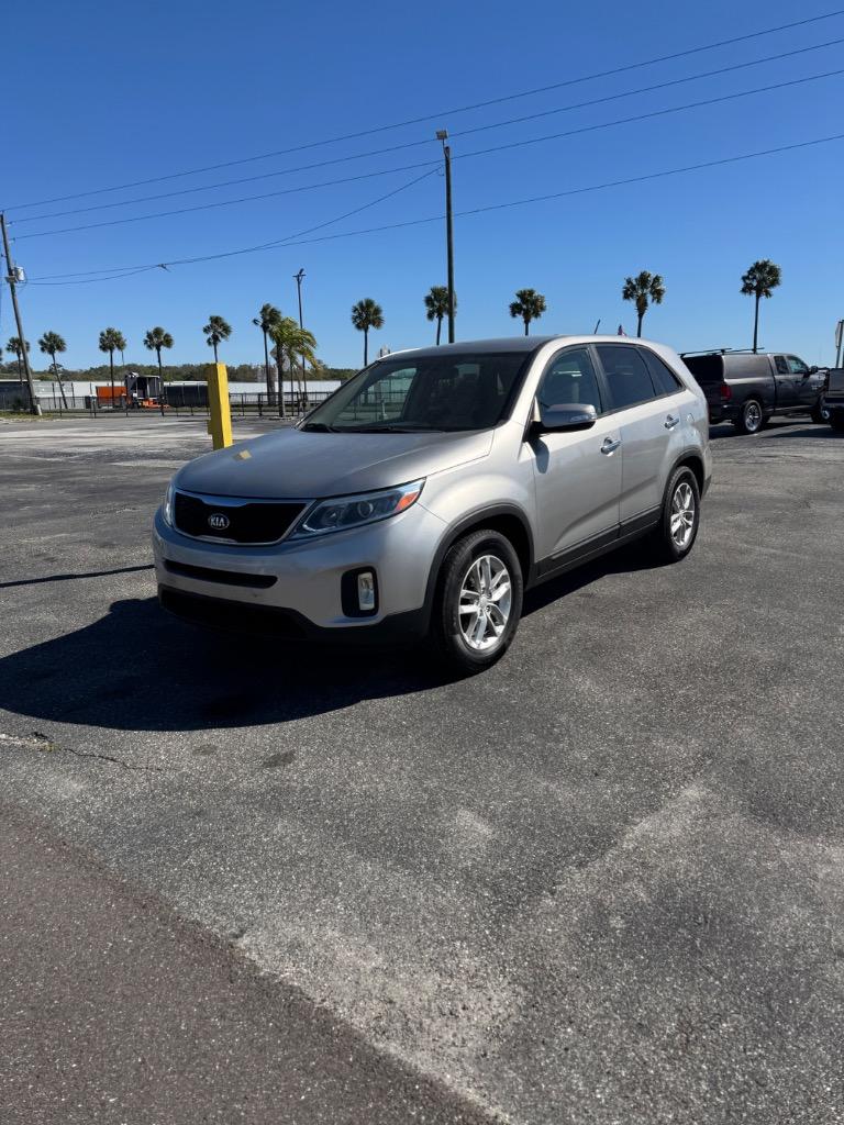 2015 Kia Sorento LX's photo
